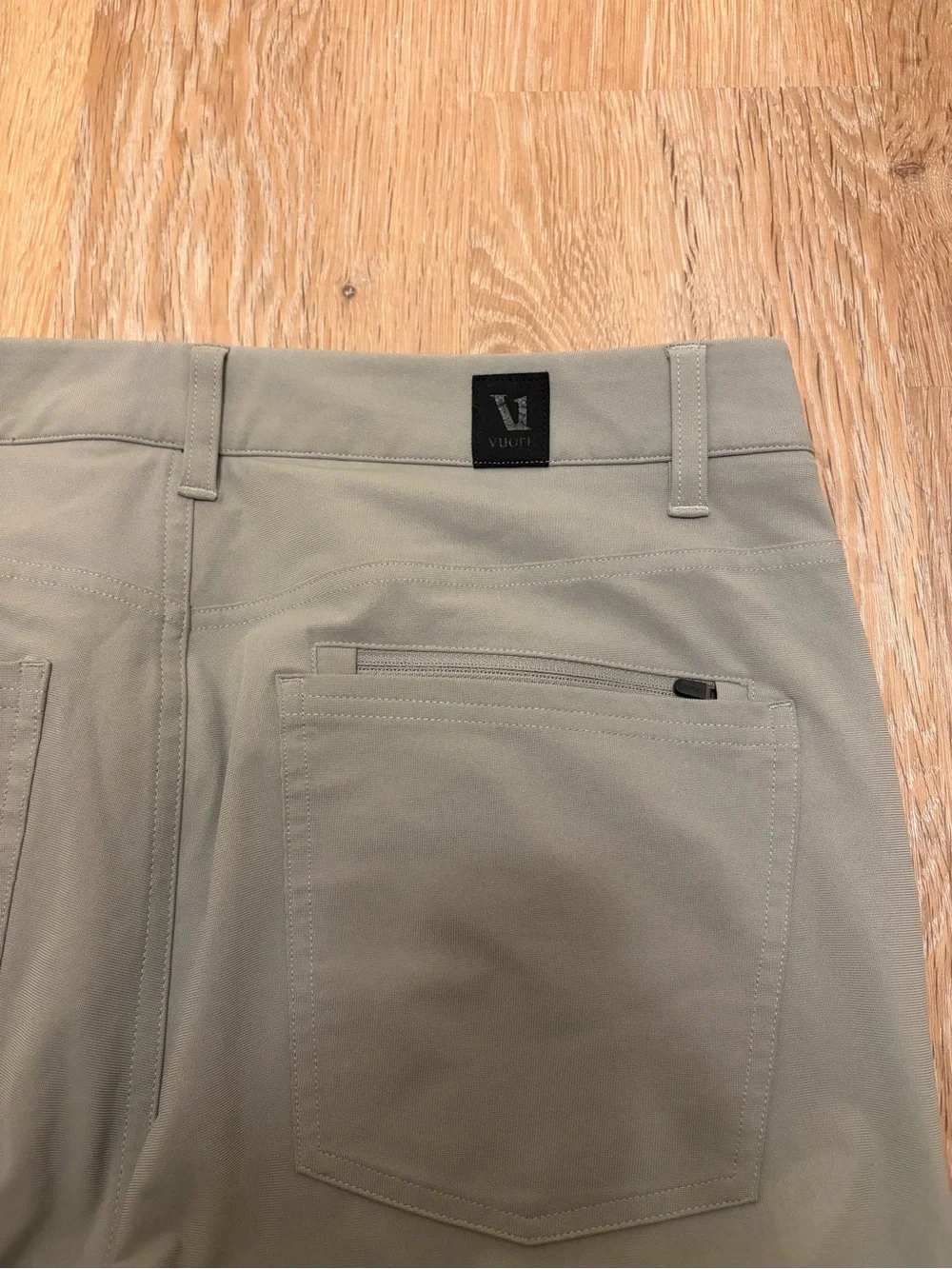 VUORI Meta Pant Men's 30x32 Khaki Gray Athletic Slim Fit Technical 5-Pocket